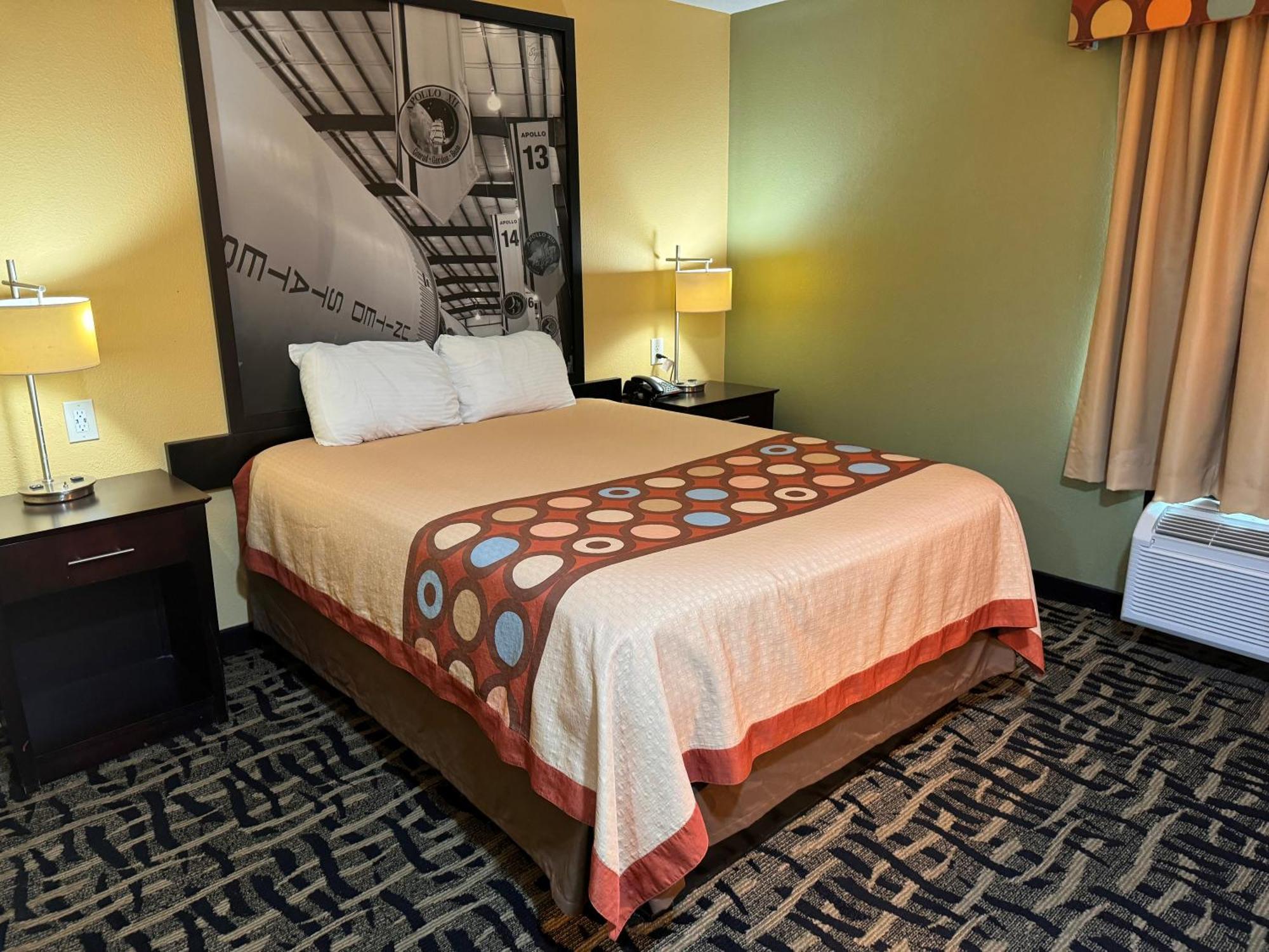 Hotel Super 8 By Wyndham Pasadena Extérieur photo